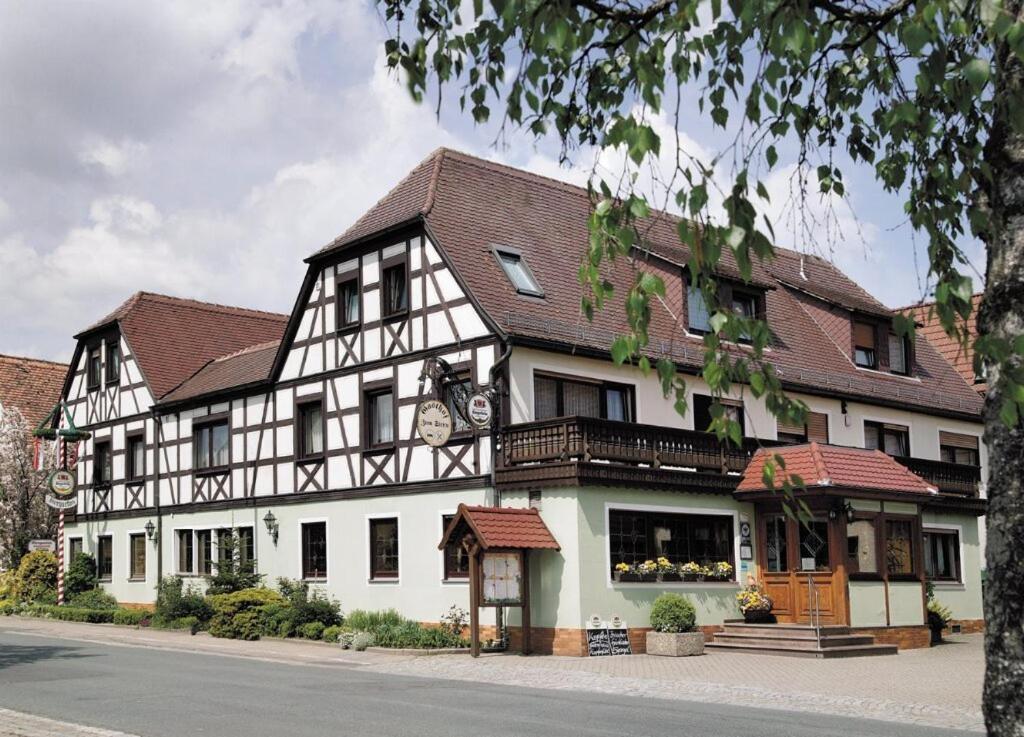 Landgasthof - Hotel Zum Stern Linden (Neustadt (Aisch)) Exterior foto